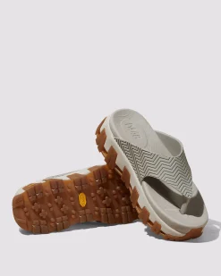 Women P448 Low Tops><noscript><img width=