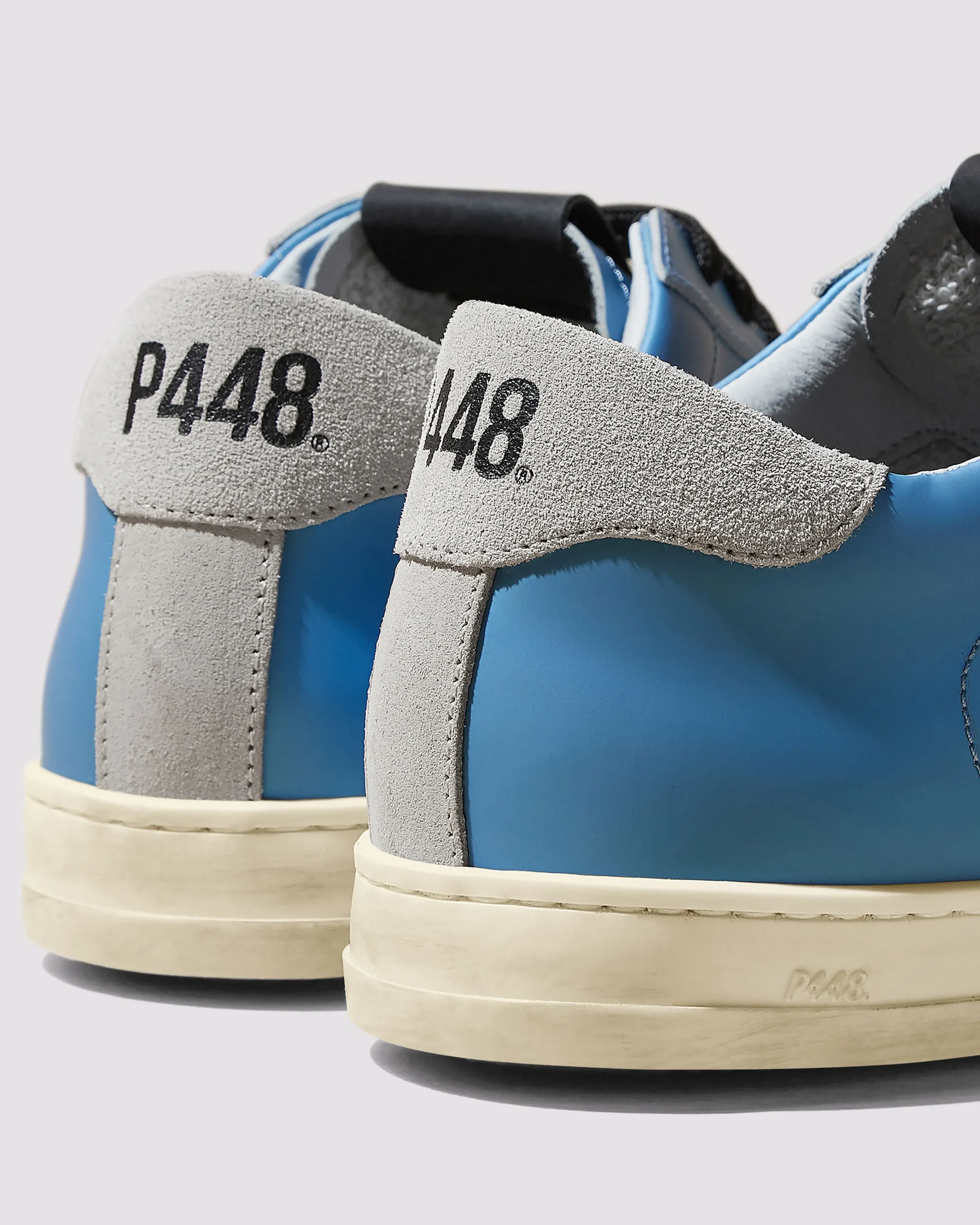 Women P448 Low Tops>John Solaris