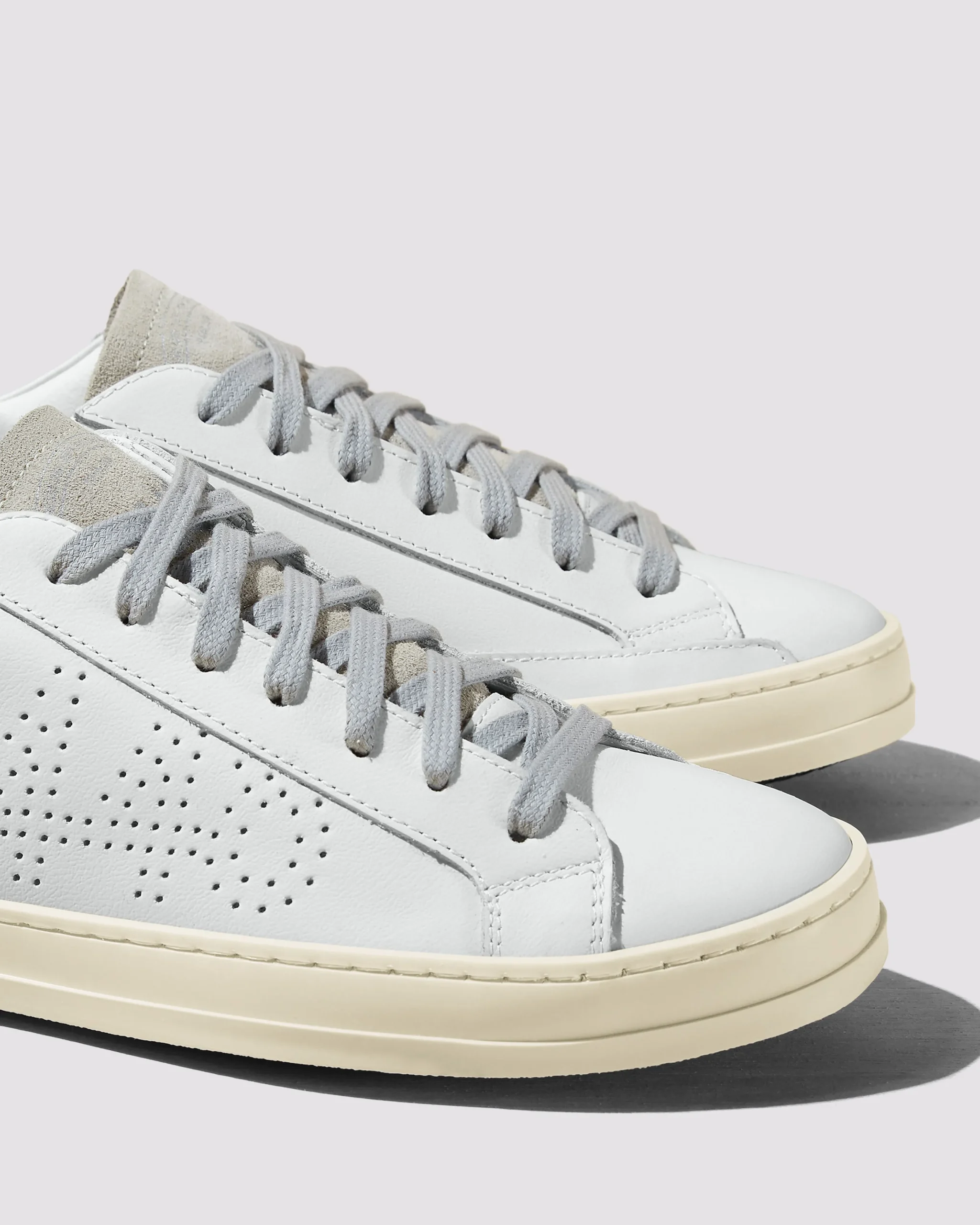 Women P448 Low Tops|Low Tops>John White/