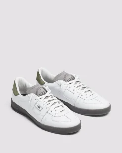 Women P448 Low Tops|Low Tops><noscript><img width=